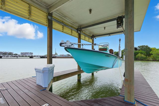 2009 Oceanview Drive, Seabrook, TX 77586