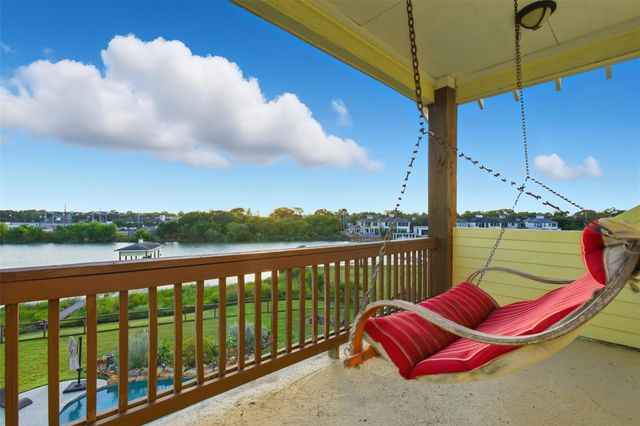 2009 Oceanview Drive, Seabrook, TX 77586