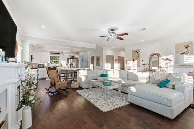 2009 Oceanview Drive, Seabrook, TX 77586