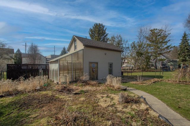 412 S 10th STREET, Watertown, WI 53094