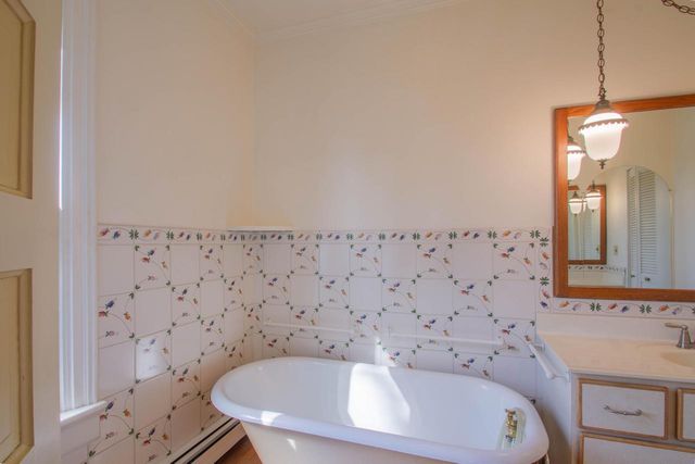 412 S 10th STREET, Watertown, WI 53094