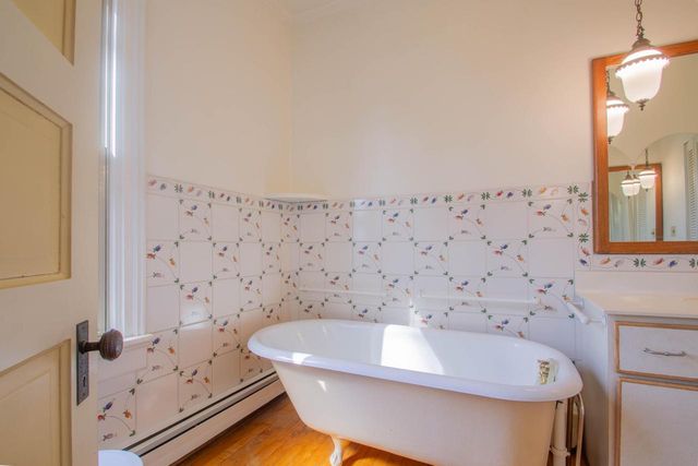 412 S 10th STREET, Watertown, WI 53094