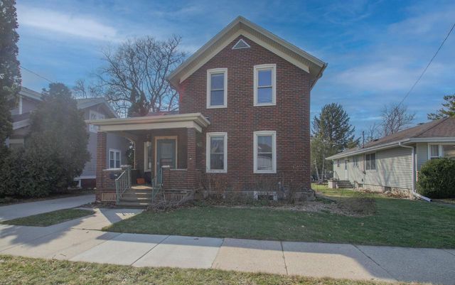 412 S 10th STREET, Watertown, WI 53094