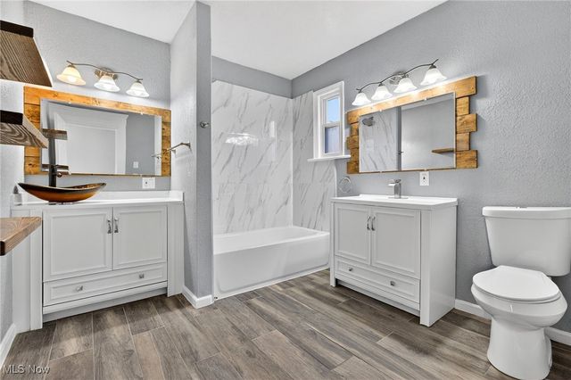 2202 E 100th Street, Cleveland, OH 44106