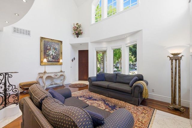 853 Riverside Drive, San Jose, CA 95125
