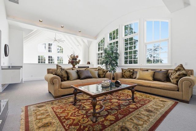 853 Riverside Drive, San Jose, CA 95125