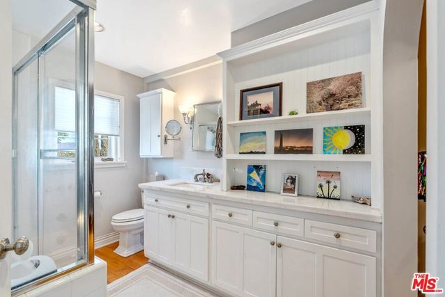 11316 Sunshine Terrace, Studio City, CA 91604