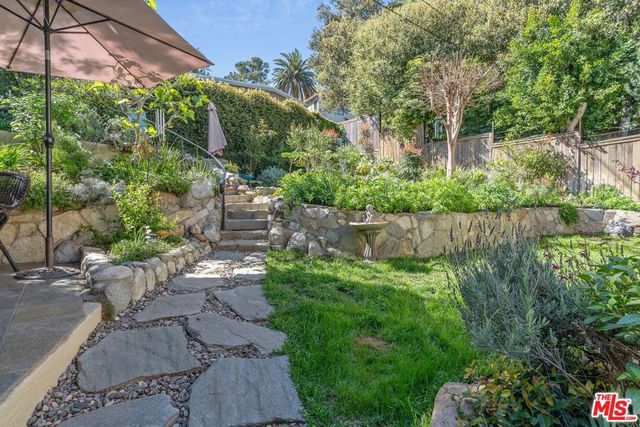 11316 Sunshine Terrace, Studio City, CA 91604