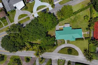 6065 N Waterway Dr, Miami, FL 33155