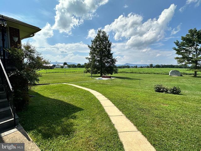 5 EDEN RD, Luray, VA 22835