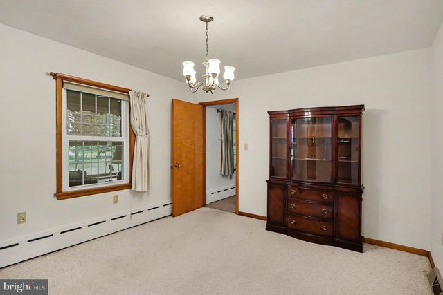 5 EDEN RD, Luray, VA 22835