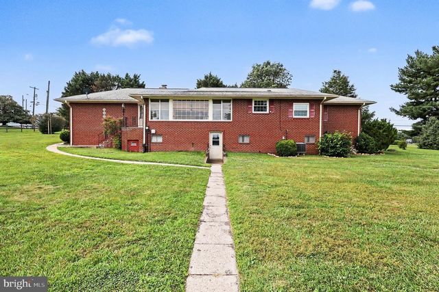 5 EDEN RD, Luray, VA 22835