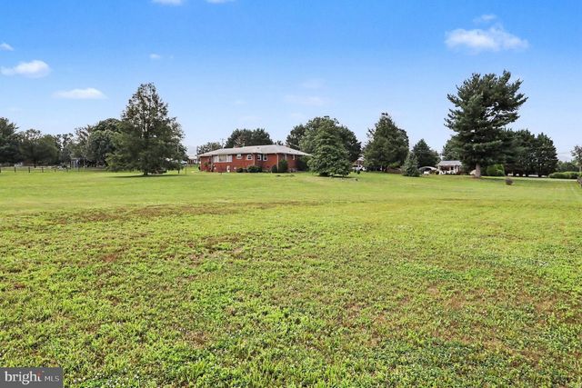 5 EDEN RD, Luray, VA 22835