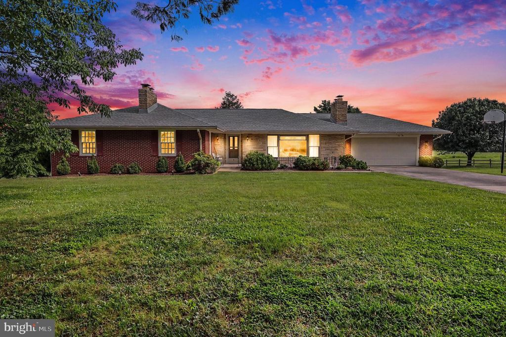 5 EDEN RD, Luray, VA 22835