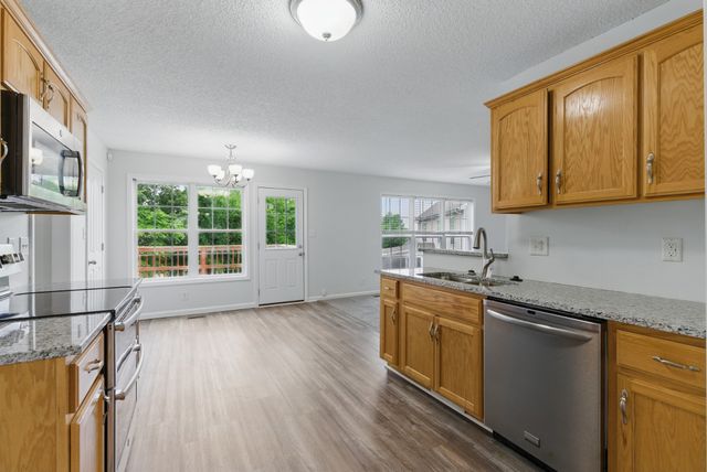 3149 Holly Pt, Clarksville, TN 37043