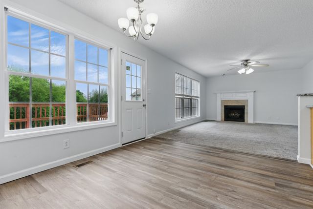 3149 Holly Pt, Clarksville, TN 37043