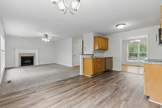 3149 Holly Pt, Clarksville, TN 37043