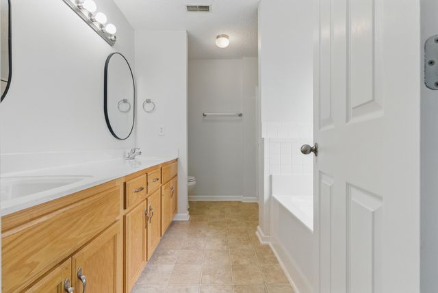 3149 Holly Pt, Clarksville, TN 37043