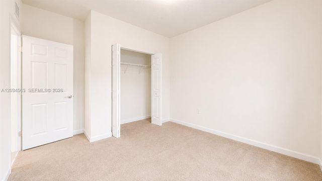 2434 NE 1st St 2434, Homestead, FL 33033