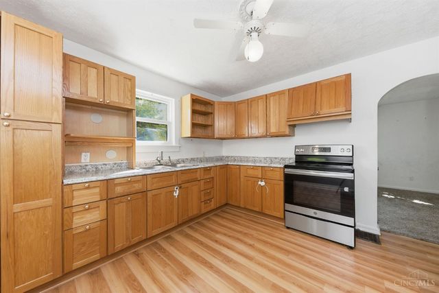 121 McMurchy Street, Bethel, OH 45106