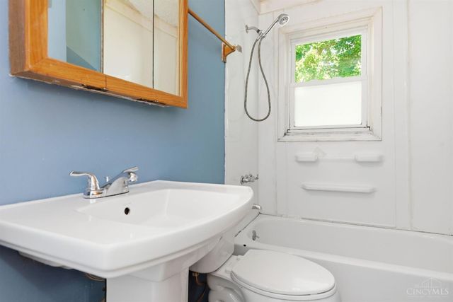 121 McMurchy Street, Bethel, OH 45106