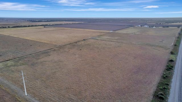 5629 Us-59 S, Edna, TX 77957