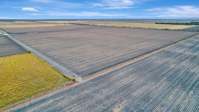 5629 Us-59 S, Edna, TX 77957