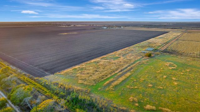 5629 Us-59 S, Edna, TX 77957