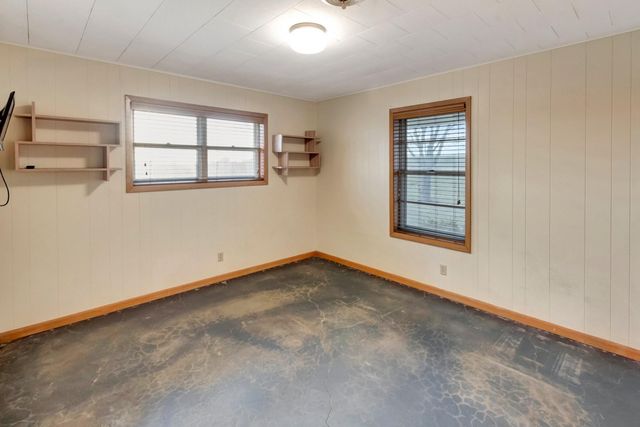 5629 Us-59 S, Edna, TX 77957