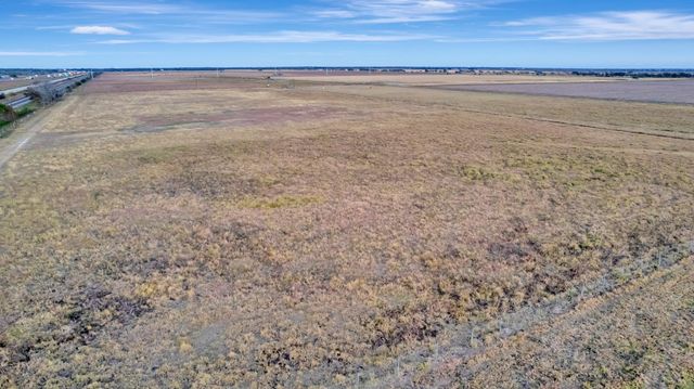 5629 Us-59 S, Edna, TX 77957