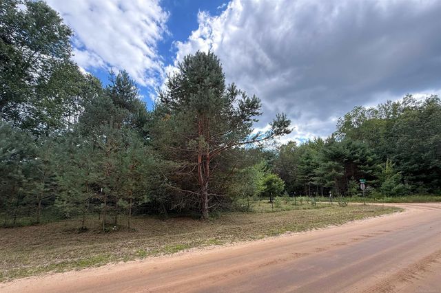 8659 Wood View Drive, Lake Station, MI 48632