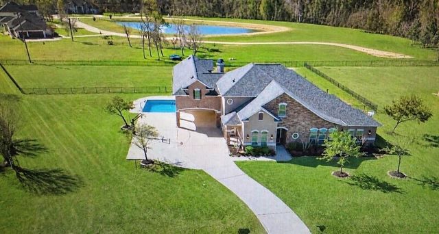 8703 Majesty Lane, Richmond, TX 77469