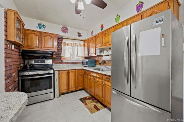 983 Cayuga Road, West Hempstead, NY 11552