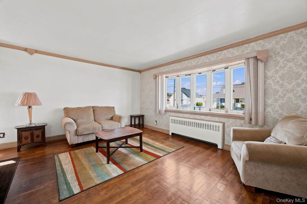 983 Cayuga Road, West Hempstead, NY 11552 — photo 3