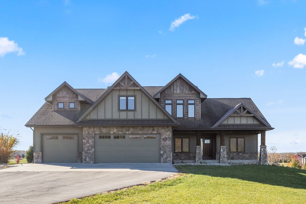 24964 288th Trail, Adel, IA 50003