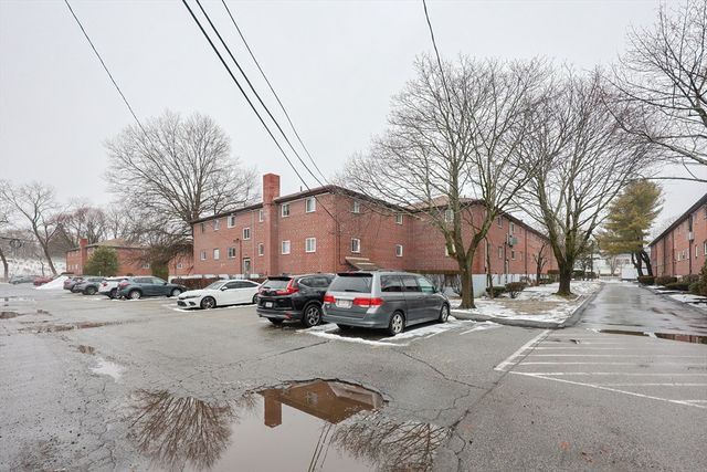 60 Bryon Rd 1, Boston, MA 02467