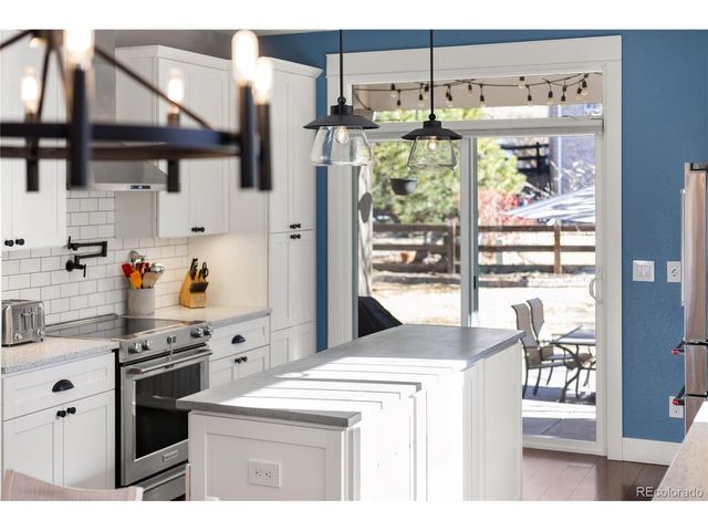 23431 E Portland Way, Aurora, CO 80016