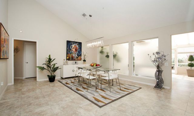 2110 Woodland Park Drive, Houston, TX 77077