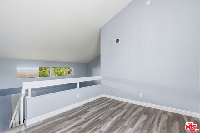 8221 Langdon Avenue 201, Van Nuys (los Angeles), CA 91406