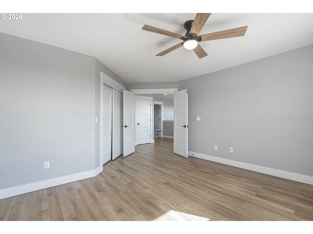 2837 Nw MT ASHLAND Ln, Mc Minnville, OR 97128