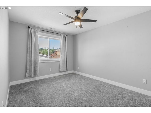2837 Nw MT ASHLAND Ln, Mc Minnville, OR 97128