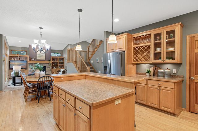 1120 10th Street N, Hudson, WI 54016