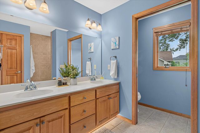1120 10th Street N, Hudson, WI 54016