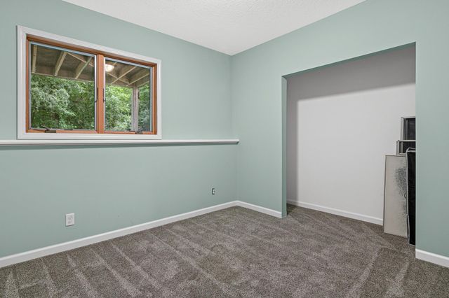 1120 10th Street N, Hudson, WI 54016
