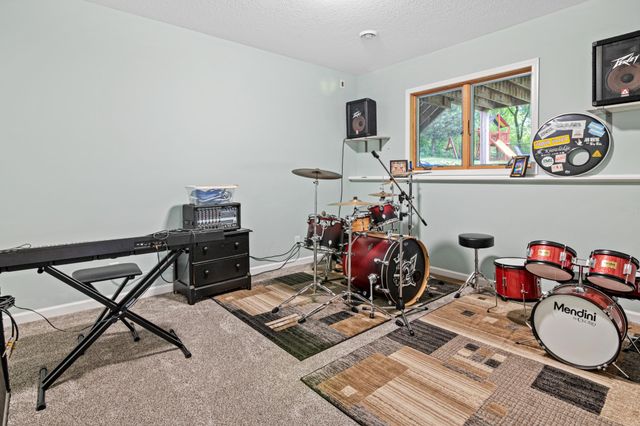 1120 10th Street N, Hudson, WI 54016