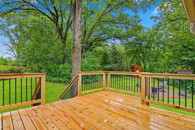 1120 10th Street N, Hudson, WI 54016