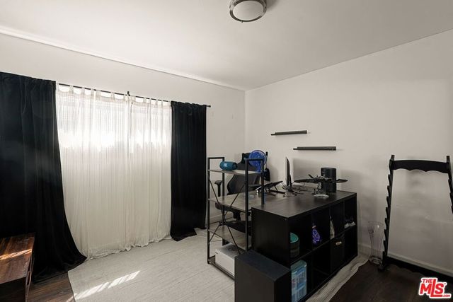 5053 Enfield Avenue, Los Angeles, CA 91316
