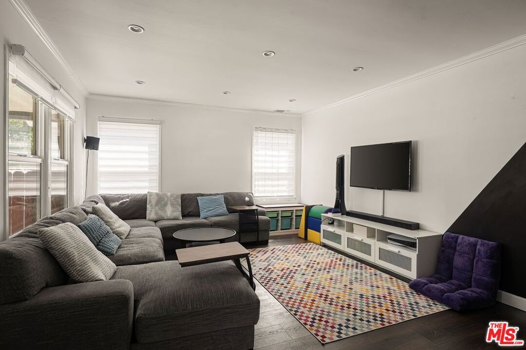 5053 Enfield Avenue, Los Angeles, CA 91316 — photo 3