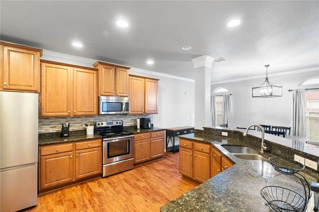 6025 Natchez Dr, Corpus Christi, TX 78414