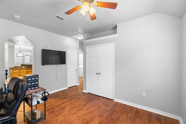 6025 Natchez Dr, Corpus Christi, TX 78414